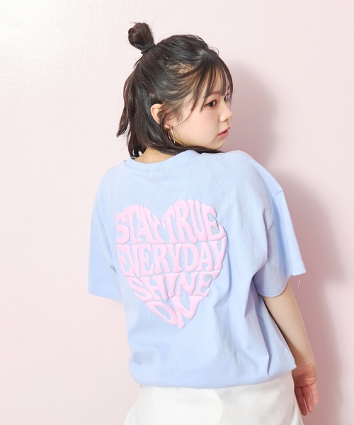 LOVETOXIC(ラブトキシック)の「【秒かわトップス】【GOODPRICE】【LTXC/綿100%】発泡バックハートロゴ半袖T(Tシャツ/カットソー・キッズ・イエロー/ネイビー/サックスブルー/オフホワイト・130cm/L:160cm/M:150cm/S:140cm)」の3枚目の写真