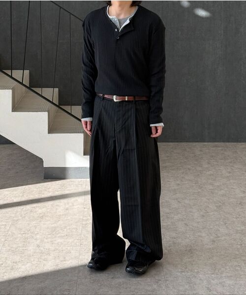 JUAN HOMME（ジュアンオム）の「ヘンリーネックロングスリーブTシャツ（ブラック）（Tシャツ/カットソー・メンズ・ブラック・SMALL/MEDIUM/LARGE）」の8枚目の写真