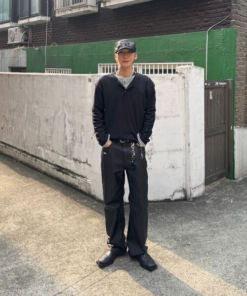 JUAN HOMME（ジュアンオム）の「ヘンリーネックロングスリーブTシャツ（ブラック）（Tシャツ/カットソー・メンズ・ブラック・SMALL/MEDIUM/LARGE）」の5枚目の写真