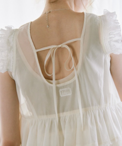 idem(イデム)の「sheer frill tiered blouse / ティアードノースリーブブラウス(シャツ/ブラウス・レディース・ブラック/アイボリー・FREE)」の15枚目の写真