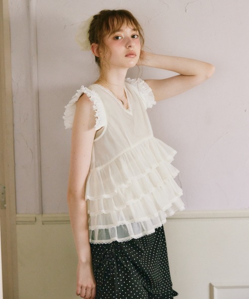 idem(イデム)の「sheer frill tiered blouse / ティアードノースリーブブラウス(シャツ/ブラウス・レディース・ブラック/アイボリー・FREE)」の17枚目の写真