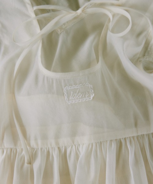 idem(イデム)の「sheer frill tiered blouse / ティアードノースリーブブラウス(シャツ/ブラウス・レディース・ブラック/アイボリー・FREE)」の16枚目の写真