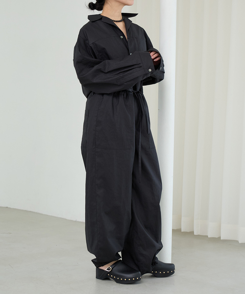 IENA LA BOUCLE（イエナラブークル）の「IENA LA BOUCLE オーガニックコットンタイプライターオールインワン（つなぎ/オールインワン・レディース・バーガンディー/ブラック・38/36）」の10枚目の写真