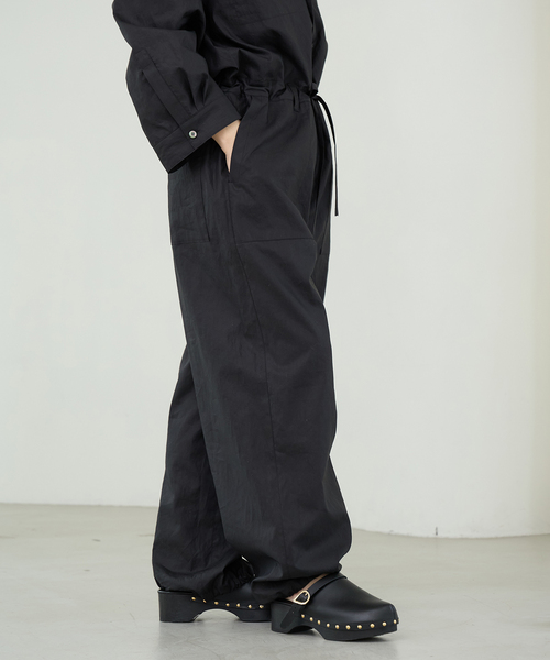 IENA LA BOUCLE（イエナラブークル）の「IENA LA BOUCLE オーガニックコットンタイプライターオールインワン（つなぎ/オールインワン・レディース・バーガンディー/ブラック・38/36）」の17枚目の写真