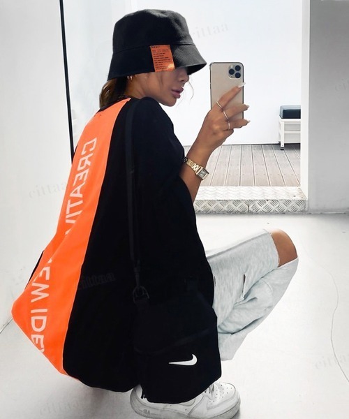 Dalfwin(ダールフィン)の「韓国ファッション CREATIVEドッキング配色コットン×ナイロン半袖Tシャツ(Tシャツ/カットソー・レディース・ホワイト/ブラック/グレー・FREE)」の13枚目の写真