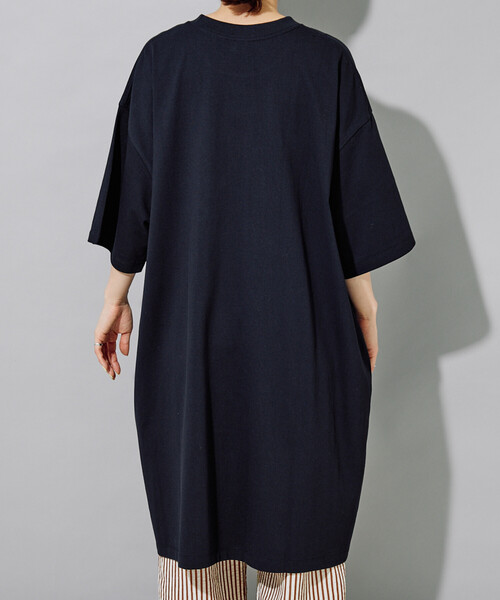 FREAK'S STORE(フリークスストア)の「限定展開 <接触冷感・吸水速乾・UVカット・抗菌・防臭>STORATECH(ストラテック) ビッグ Tシャツ 半袖 ミニワンピース(ワンピース・レディース・ブラック/オフホワイト/その他13/ブラウン/ネイビー/ベージュ・フリ-)」の18枚目の写真