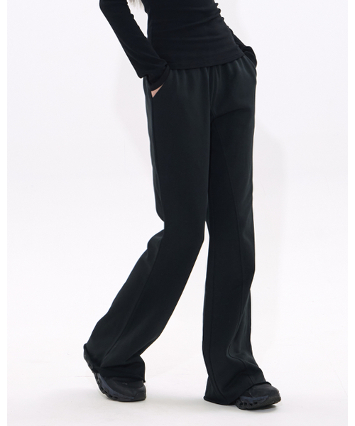 MOAA（モア）の「Raw Edge Flare Sweatpants (MELANGE GREY)（スウェットパンツ・レディース・その他・SMALL/MEDIUM）」の3枚目の写真