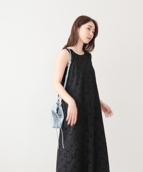 Bab(バブ)の「【S・Mサイズ展開】コットン刺繍ワンピース(ワンピース・レディース・ブラック/モカ/アイボリー・MEDIUM)」の14枚目の写真