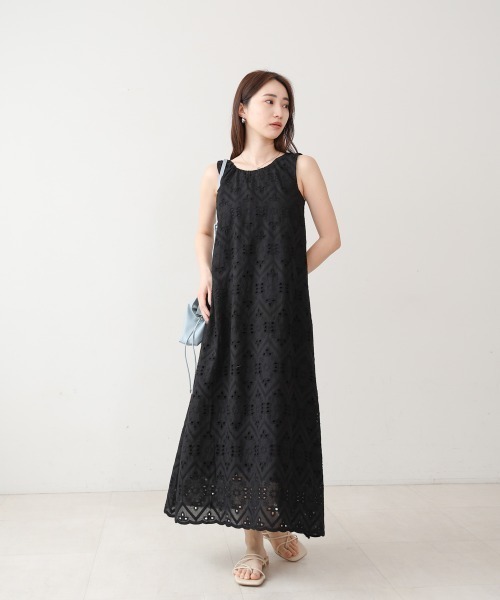 Bab(バブ)の「【S・Mサイズ展開】コットン刺繍ワンピース(ワンピース・レディース・ブラック/モカ/アイボリー・MEDIUM)」の12枚目の写真