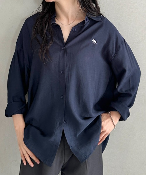 POLOCHAMPS(ポロチャンプス)の「POLOCHAMPS(ポロチャンプス)/オーバーカジュアルシャツ ワンポイント刺繍/カラーシャツ(シャツ/ブラウス・レディース・グレー/アイボリー/ブラック/サックスブルー/ブラウン/ホワイト/モカ/ネイビー・FREE)」の11枚目の写真