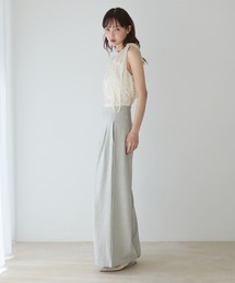 krahe（クレーエ）の「ディープタックワイドパンツ（スラックス）」