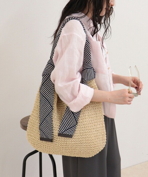 fredy emue（フレディエミュ）の「ラメテープワンハンドルトートバッグ（トートバッグ・レディース・ブラック系その他/ベージュ系その他・FREE）」の3枚目の写真