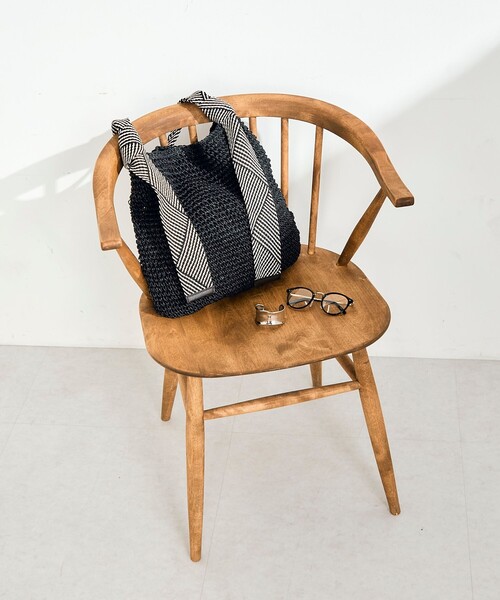 fredy emue（フレディエミュ）の「ラメテープワンハンドルトートバッグ（トートバッグ・レディース・ブラック系その他/ベージュ系その他・FREE）」の7枚目の写真