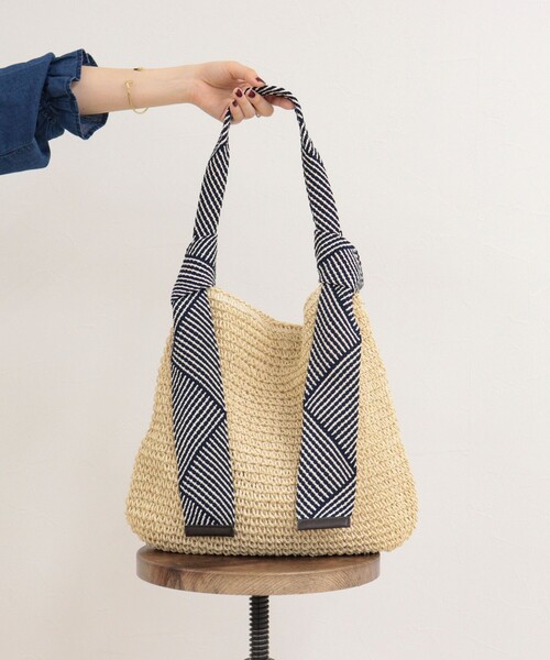 fredy emue（フレディエミュ）の「ラメテープワンハンドルトートバッグ（トートバッグ・レディース・ブラック系その他/ベージュ系その他・FREE）」の8枚目の写真