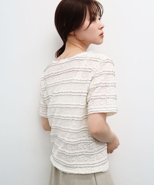 le.coeur blanc（ルクールブラン）の「レーシーフリルカットソー（Tシャツ/カットソー・レディース・オフホワイト/ブラック・38）」の21枚目の写真