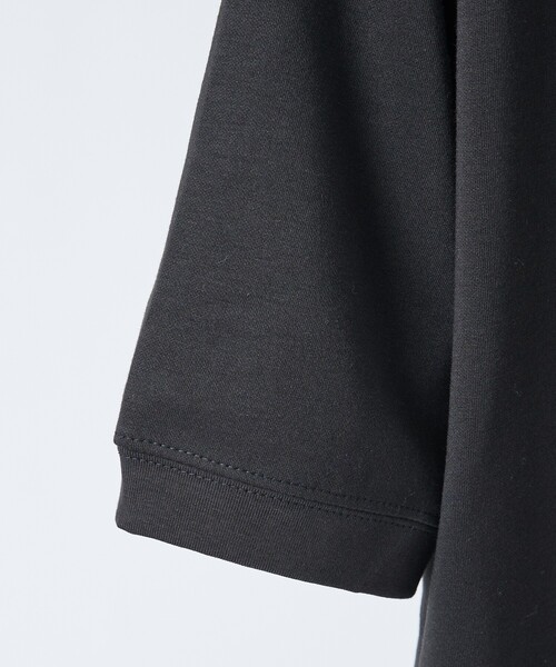 ABAHOUSE GRAY(アバハウスグレイ)の「【SMART CLOSET/WEB限定】シルキータッチ モックネック 半袖Tシャツ(Tシャツ/カットソー・メンズ・グレイッシュブルー/ブラック/グレイッシュベージュ/ホワイト・46/48)」の11枚目の写真