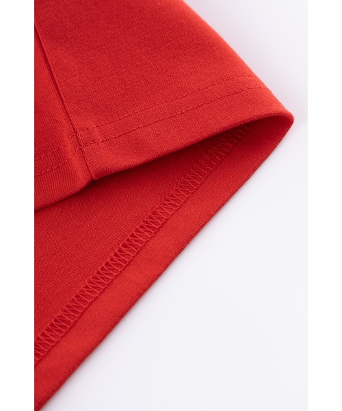 SUPPLIER(サプライヤー)の「Tシャツ|Cross Tee Red & Black (Slim Silhouette)|SUPPLIER(Tシャツ/カットソー・メンズ・レッド・MEDIUM/SMALL/X-LARGE/LARGE)」の8枚目の写真