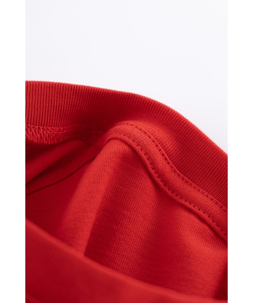 SUPPLIER(サプライヤー)の「Tシャツ|Cross Tee Red & Black (Slim Silhouette)|SUPPLIER(Tシャツ/カットソー・メンズ・レッド・MEDIUM/SMALL/X-LARGE/LARGE)」の9枚目の写真