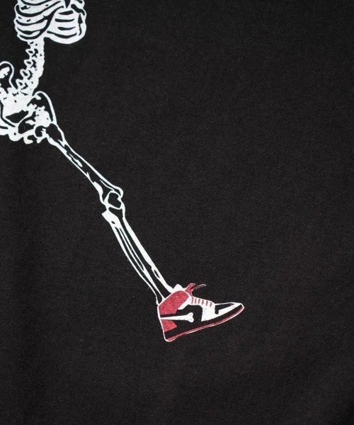 THRIFTY LOOK(スリフティールック)の「THRIFTY LOOK スリフティールック/JUMP SKULL CREW SS TEE(Tシャツ/カットソー・メンズ・ホワイト/ブラック/グレー・MEDIUM/LARGE/X-LARGE)」の6枚目の写真