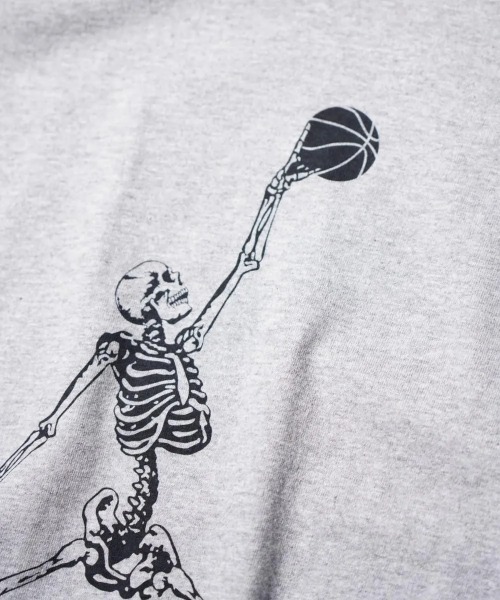 THRIFTY LOOK(スリフティールック)の「THRIFTY LOOK スリフティールック/JUMP SKULL CREW SS TEE(Tシャツ/カットソー・メンズ・ホワイト/ブラック/グレー・MEDIUM/LARGE/X-LARGE)」の12枚目の写真