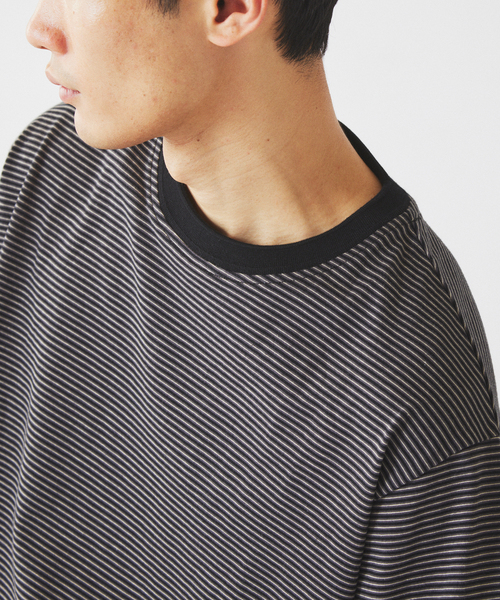 JOURNAL STANDARD relume（ジャーナルスタンダード　レリューム）の「マイクロ マルチボーダー Tシャツ（Tシャツ/カットソー・メンズ・ネイビー/ベージュ/ブラック・MEDIUM/LARGE）」の7枚目の写真