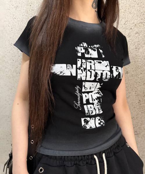 Figments（フィグメンツ）の「フェードクロスロゴＴ（Tシャツ/カットソー・レディース・ブラック/ホワイト・FREE）」の6枚目の写真