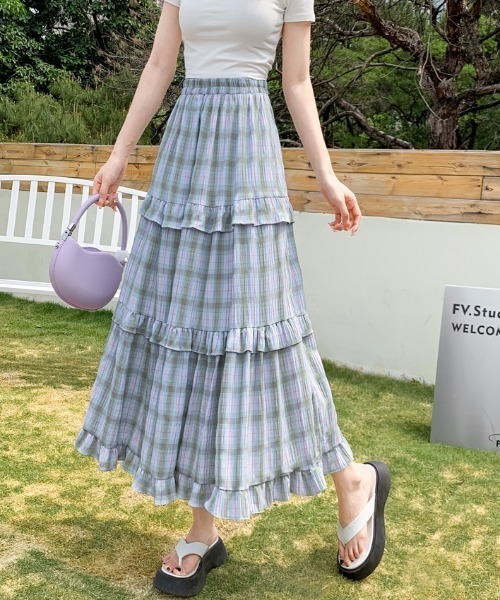 AMAJI(アマジ)の「チェック柄 Aライン ミモレ丈 スカート(スカート・レディース・ブルー・FREE)」の1枚目の写真
