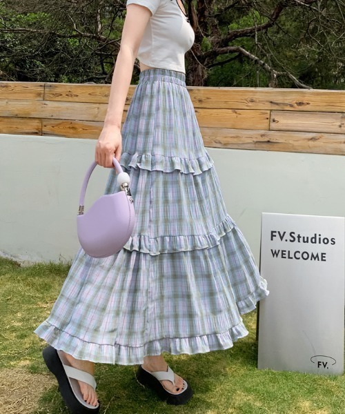 AMAJI(アマジ)の「チェック柄 Aライン ミモレ丈 スカート(スカート・レディース・ブルー・FREE)」の3枚目の写真