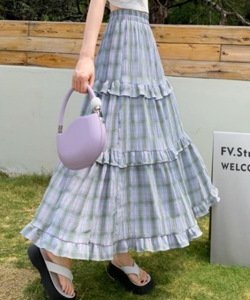 AMAJI(アマジ)の「チェック柄 Aライン ミモレ丈 スカート(スカート・レディース・ブルー・FREE)」の5枚目の写真