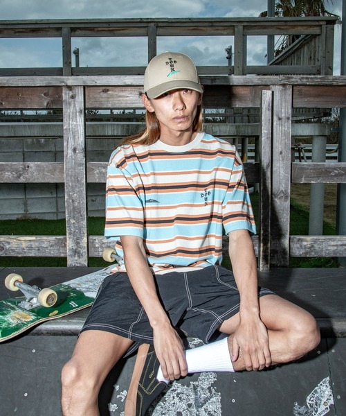 Quiksilver(クイックシルバー)の「<QUIKSILVER X DOGTOWN> メンズ DTQS BORDER ST ボーダー半袖Tシャツ ルーズフィット【2026年夏モデル】(Tシャツ/カットソー・メンズ・ホワイト/グリーン・X-LARGE/LARGE)」の4枚目の写真