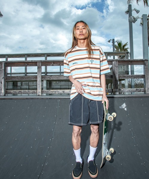 Quiksilver(クイックシルバー)の「<QUIKSILVER X DOGTOWN> メンズ DTQS BORDER ST ボーダー半袖Tシャツ ルーズフィット【2026年夏モデル】(Tシャツ/カットソー・メンズ・ホワイト/グリーン・X-LARGE/LARGE)」の5枚目の写真
