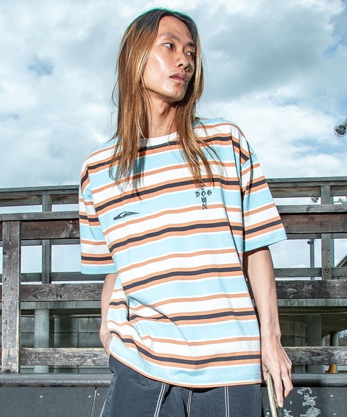 Quiksilver(クイックシルバー)の「<QUIKSILVER X DOGTOWN> メンズ DTQS BORDER ST ボーダー半袖Tシャツ ルーズフィット【2026年夏モデル】(Tシャツ/カットソー・メンズ・ホワイト/グリーン・X-LARGE/LARGE)」の6枚目の写真