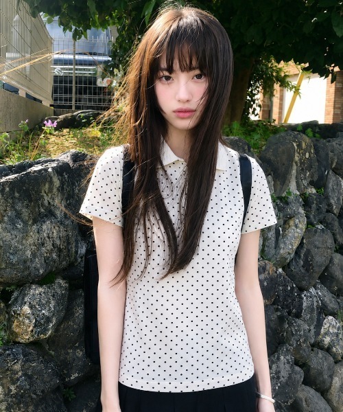 AVYL(アヴィル)の「ドット柄パフスリーブコンパクトポロシャツ/ポロ衿半袖Tシャツ(Tシャツ/カットソー・レディース・ホワイト・M)」の9枚目の写真