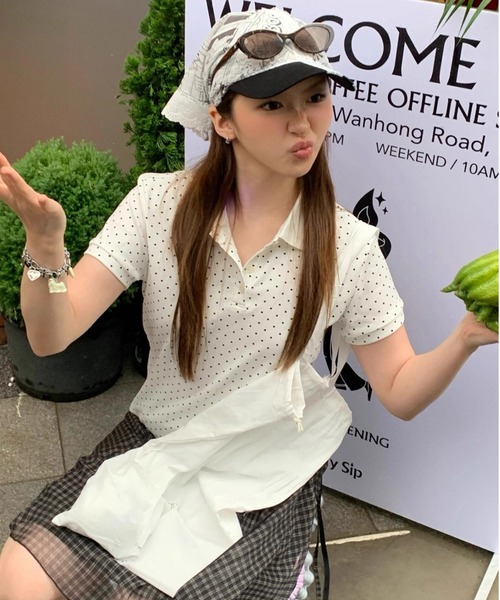AVYL(アヴィル)の「ドット柄パフスリーブコンパクトポロシャツ/ポロ衿半袖Tシャツ(Tシャツ/カットソー・レディース・ホワイト・M)」の4枚目の写真