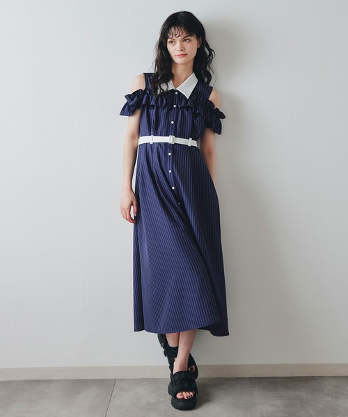 REDYAZEL(レディアゼル)の「クレリックオフショルフリルシャツロングワンピース(ワンピース・レディース・ブルー/ネイビー/イエロー・FREE)」の21枚目の写真