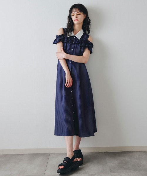 REDYAZEL(レディアゼル)の「クレリックオフショルフリルシャツロングワンピース(ワンピース・レディース・ブルー/ネイビー/イエロー・FREE)」の22枚目の写真