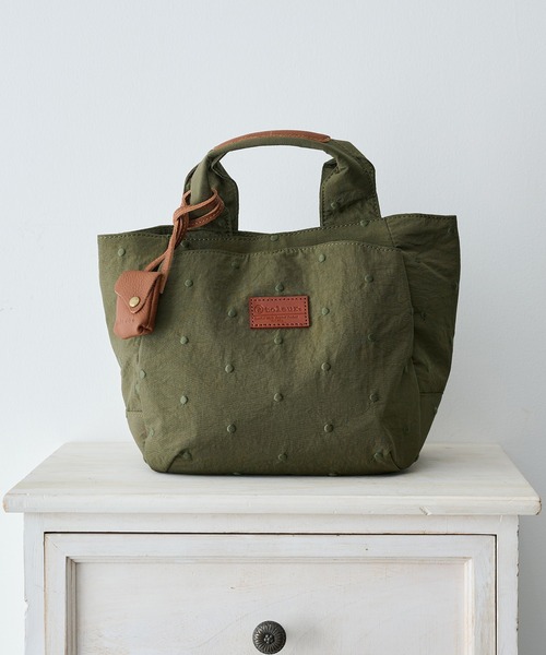 toleur(トーラ)の「【toleur】ミニドット刺繍トート 13039(トートバッグ・レディース・グレイッシュブルー/グレイッシュベージュ/カーキ/ブラック・FREE)」の17枚目の写真
