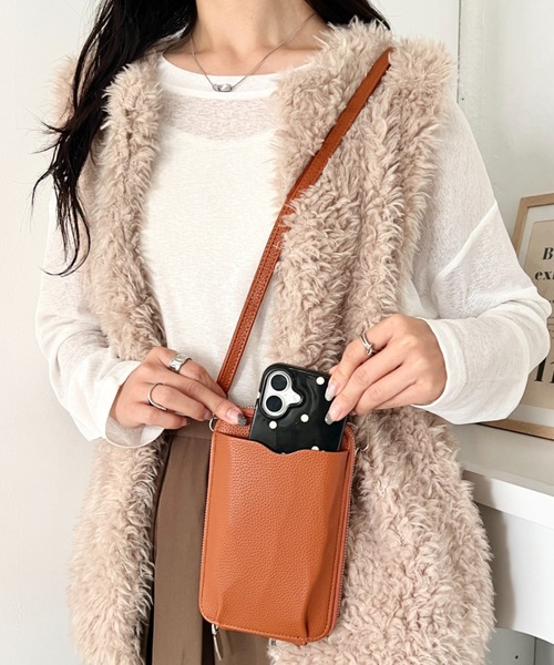 wears(ウェアーズ)の「お財布機能付き 縦型ウォレットショルダーバッグ スマホケース スマホショルダー(ショルダーバッグ・レディース・ブラウン/グレー/ベージュ/ブラック/ピンク/ブルー・FREE)」の3枚目の写真