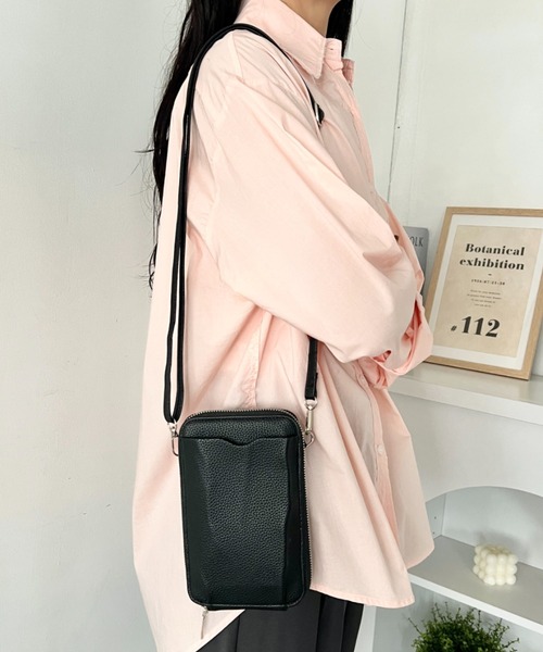 wears(ウェアーズ)の「お財布機能付き 縦型ウォレットショルダーバッグ スマホケース スマホショルダー(ショルダーバッグ・レディース・ブラウン/グレー/ベージュ/ブラック/ピンク/ブルー・FREE)」の1枚目の写真
