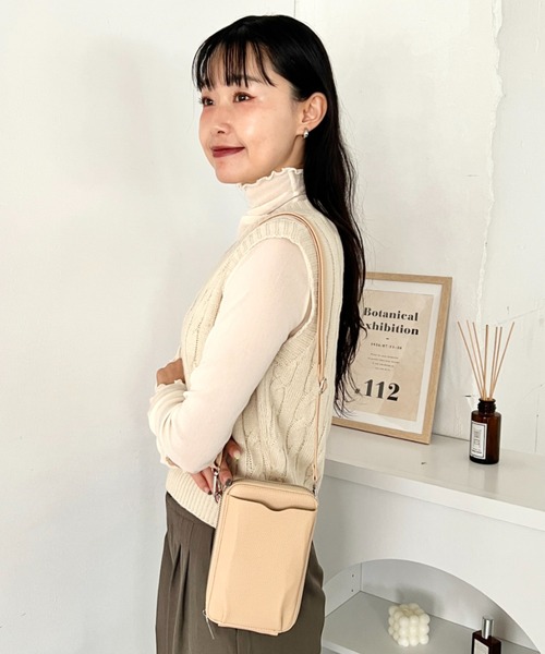wears(ウェアーズ)の「お財布機能付き 縦型ウォレットショルダーバッグ スマホケース スマホショルダー(ショルダーバッグ・レディース・ブラウン/グレー/ベージュ/ブラック/ピンク/ブルー・FREE)」の14枚目の写真