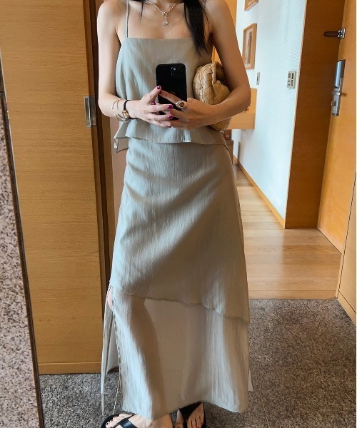 YUGA（ユーガ）の「YUGA_YGMC　　Korean-style  Asymmetrical layered chiffon dress（ドレス・レディース・ブラック/ライトグレー・FREE）」の22枚目の写真