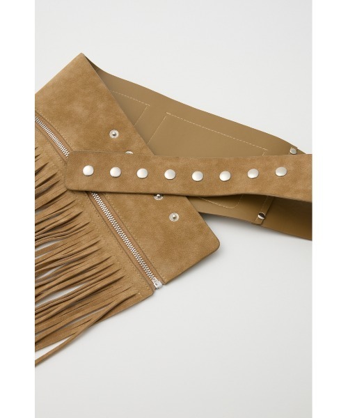 SLY(スライ)の「FRINGE WIDE BELT フリンジワイドベルト(ベルト・レディース・ブラック/ベージュ・FREE)」の4枚目の写真