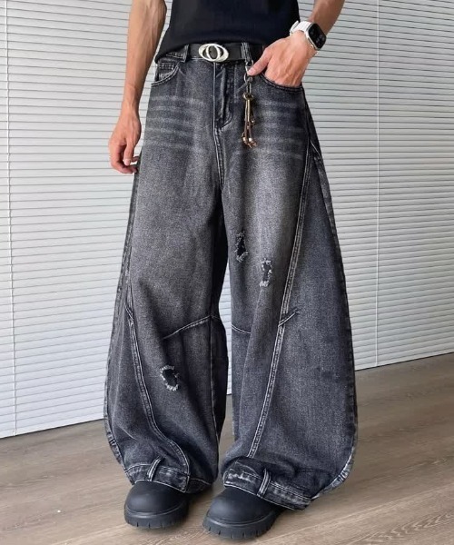 B.R.U（ブル）の「ダメージカーブデニムパンツ（デニムパンツ・メンズ・ブラック・MEDIUM/LARGE）」の3枚目の写真