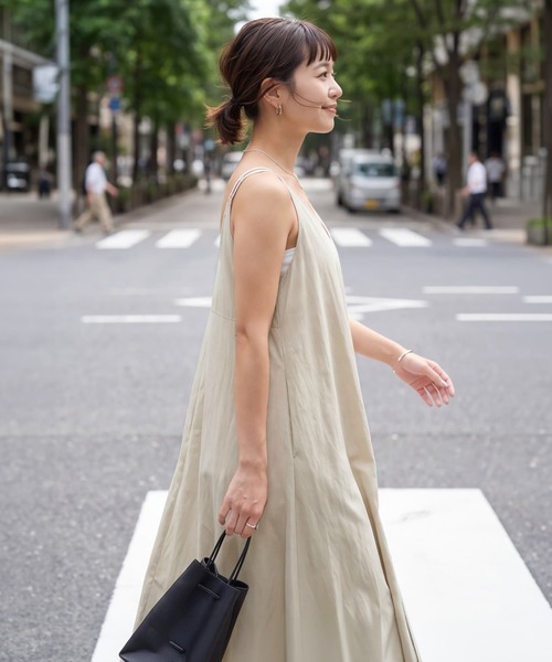 STYLE DELI(スタイルデリ)の「綿混ニュアンス質感Vキャミワンピース(ワンピース・レディース・ベージュ/ライトブルー/ブラック・FREE)」の6枚目の写真