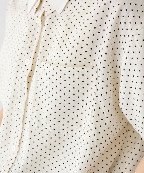CRAFT STANDARD BOUTIQUE(クラフトスタンダードブティック)の「レイヤードライクショートスリーブシャツ(シャツ/ブラウス・レディース・ドット/ブルー/ブラウン・FREE)」の7枚目の写真