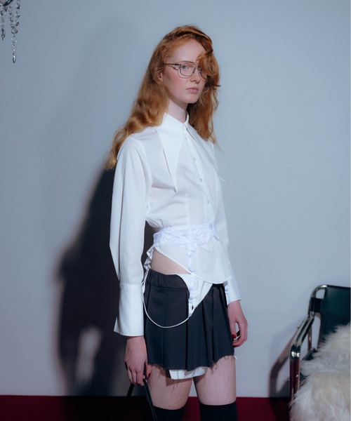 Carmelo(カーメロ)の「Long Collar Femme Fit Shirts / ロングカラーシャツ(シャツ/ブラウス・レディース・ホワイト・FREE)」の12枚目の写真