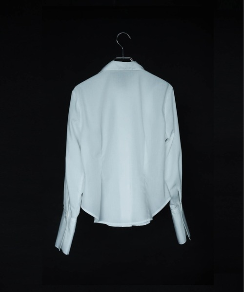 Carmelo(カーメロ)の「Long Collar Femme Fit Shirts / ロングカラーシャツ(シャツ/ブラウス・レディース・ホワイト・FREE)」の4枚目の写真