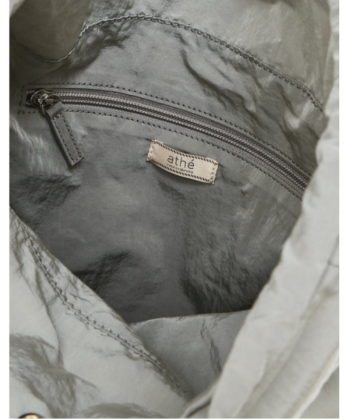 athe（アテ）の「[RUBAN] グレーリボンバックパック兼ショルダーバッグ L AABA5F901G2（ショルダーバッグ・レディース・グレー・FREE）」の7枚目の写真
