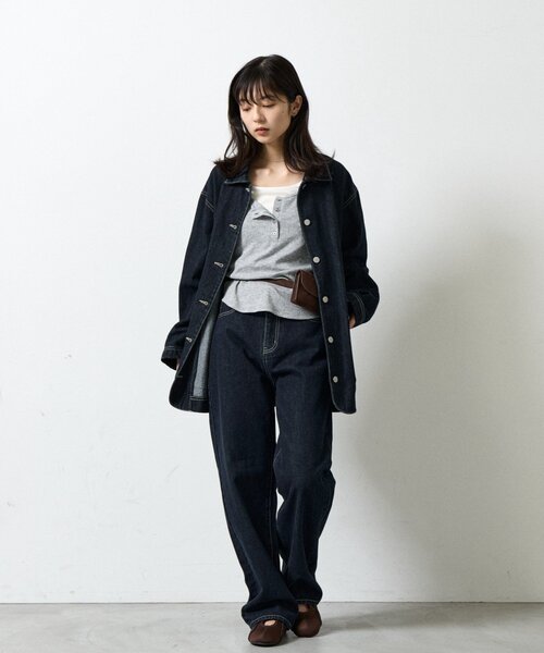 COLONY 2139(コロニートゥーワンスリーナイン)の「ストレートデニムパンツ(デニムパンツ・レディース・ネイビー/ブルー/サックスブルー・SHORT/LARGE/MEDIUM/SMALL)」の20枚目の写真