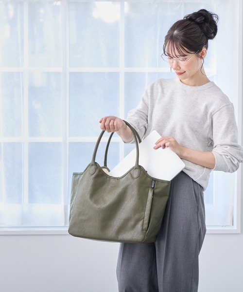ROOTOTE(ルートート)の「ROOTOTE ルートート SC.ハビチェル.シームリー-A(トートバッグ・レディース・シルバー/グレイッシュベージュ/ブラック/カーキ・FREE)」の6枚目の写真